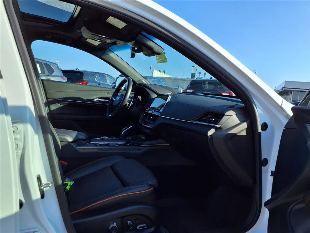 Used 2022 Cadillac CT4 V w/ Navigation Package image 31