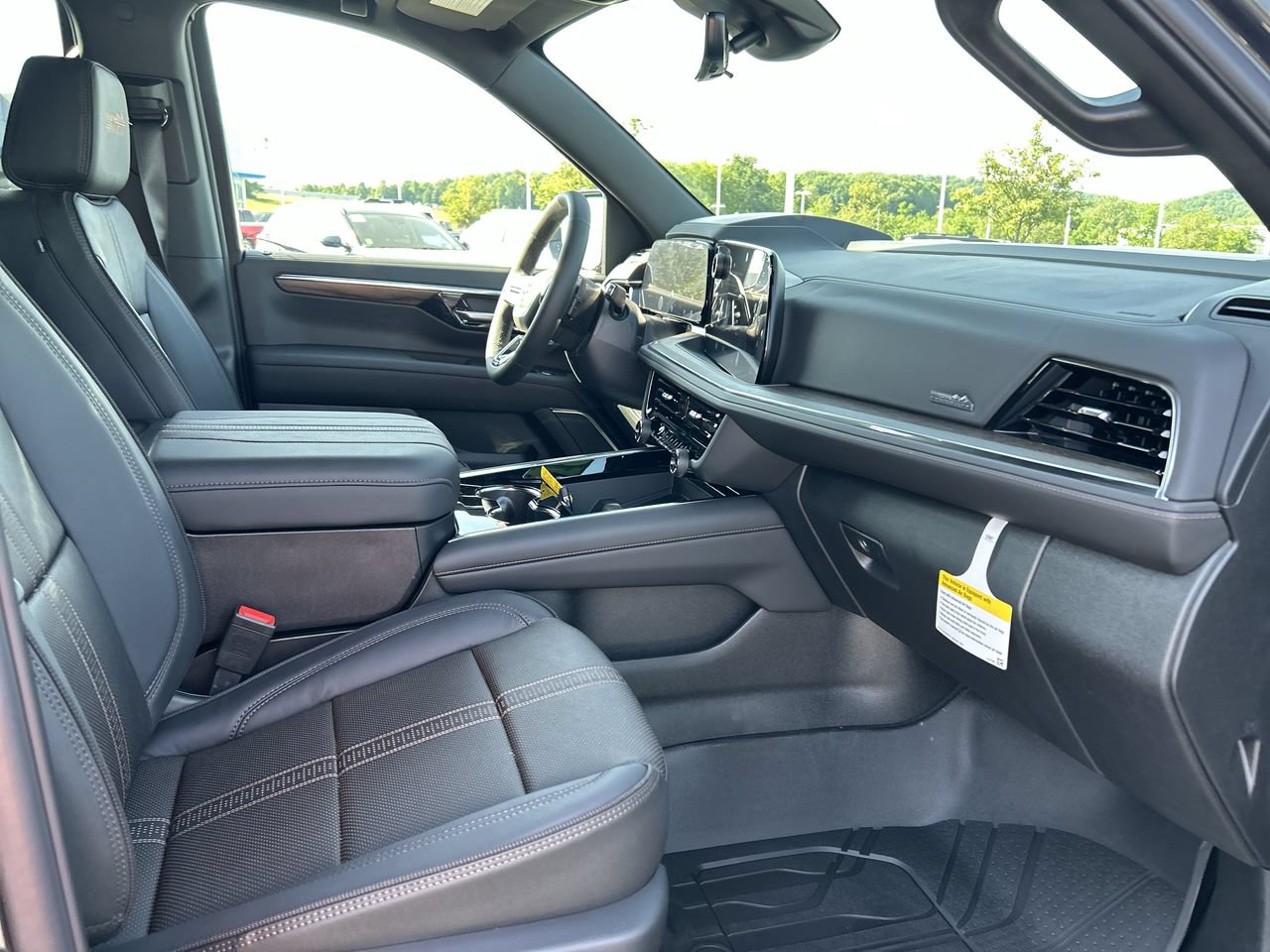 New 2026 Chevrolet Tahoe High Country w/ Sun And Tow Package AWD/4WD image 14