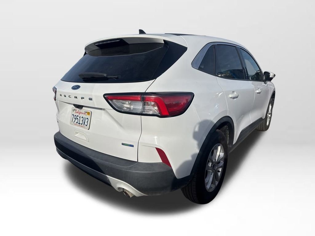 Used 2020 Ford Escape SE image 5
