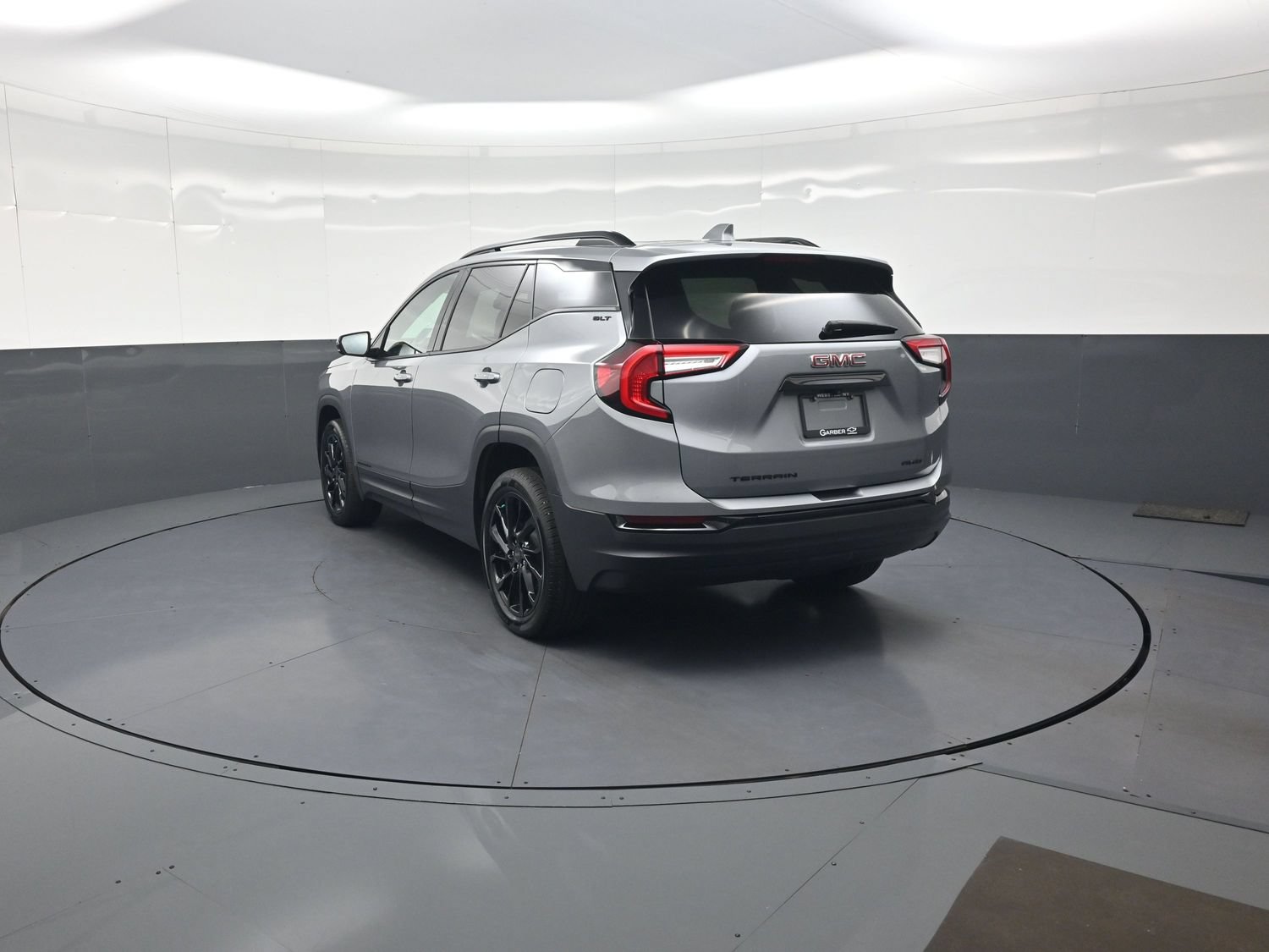 Used 2024 GMC Terrain SLT w/ Elevation Edition AWD/4WD image 5