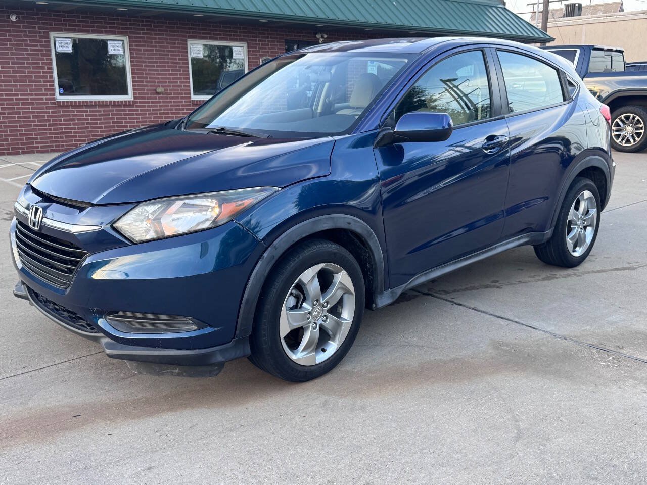 Used 2017 Honda HR-V LX