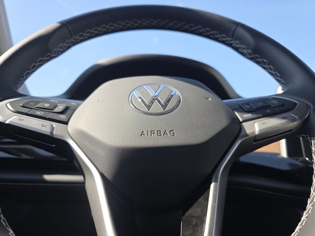 New 2024 Volkswagen Atlas SE image 14