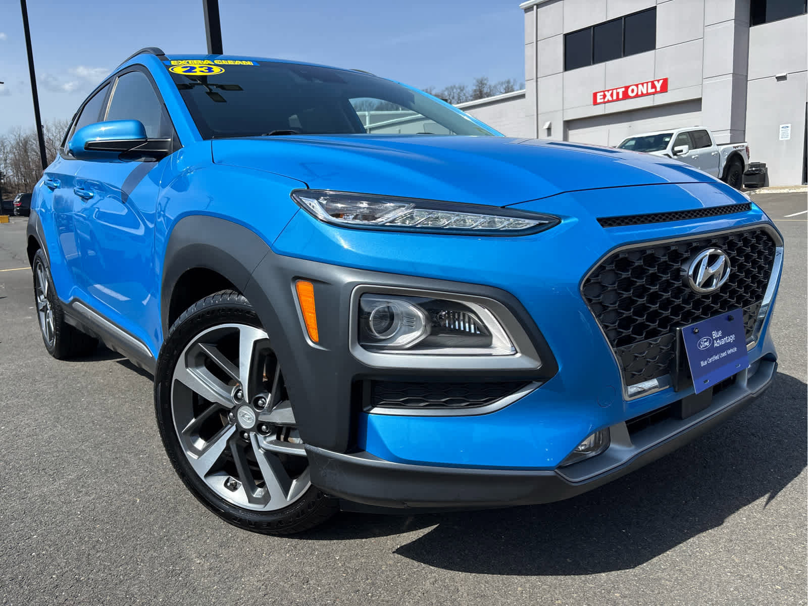 Used 2021 Hyundai Kona Ultimate w/ Cargo Package AWD/4WD image 2