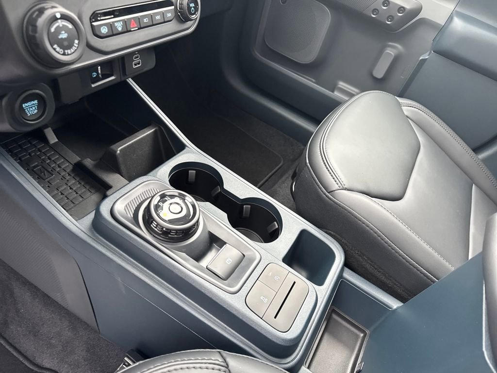 New 2025 Ford Maverick Lariat w/ Black Appearance Package image 24