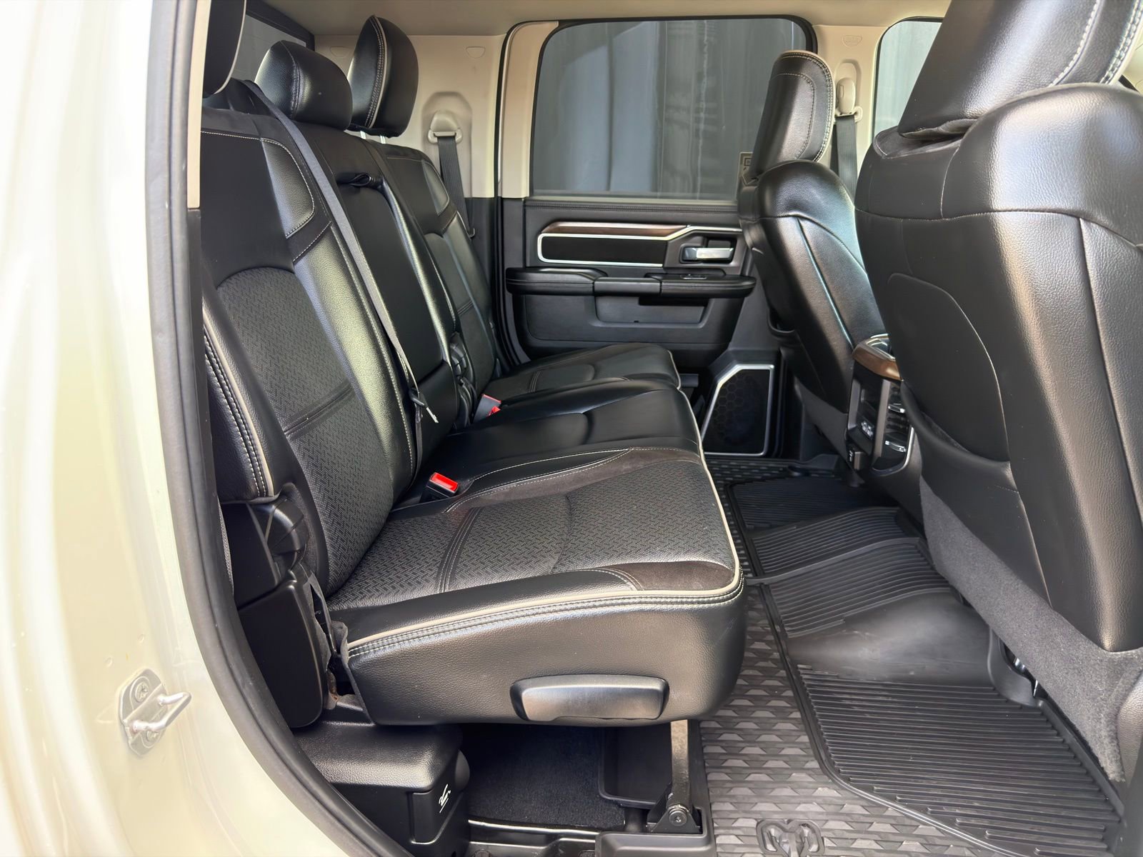 Used 2023 RAM 3500 Laramie AWD/4WD image 35