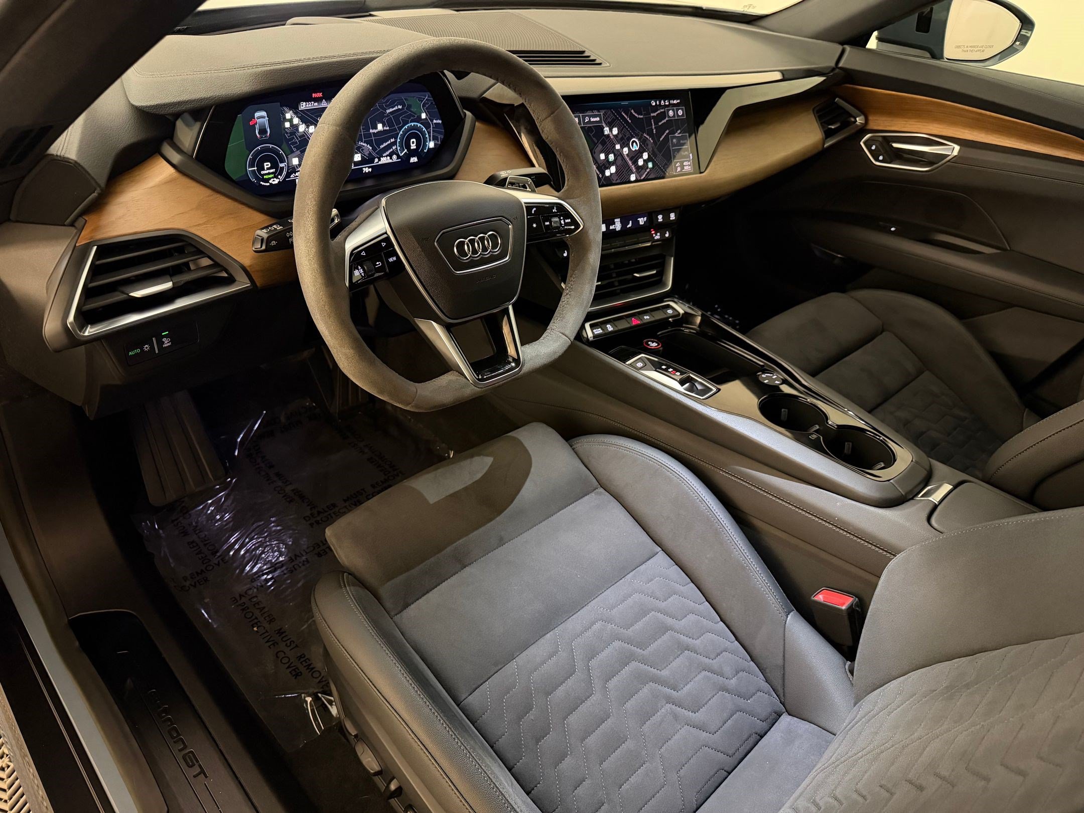 Certified 2023 Audi e-tron GT Premium Plus AWD/4WD image 4