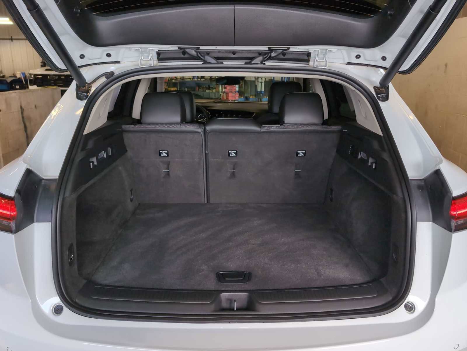 Used 2022 Buick Envision Preferred image 24