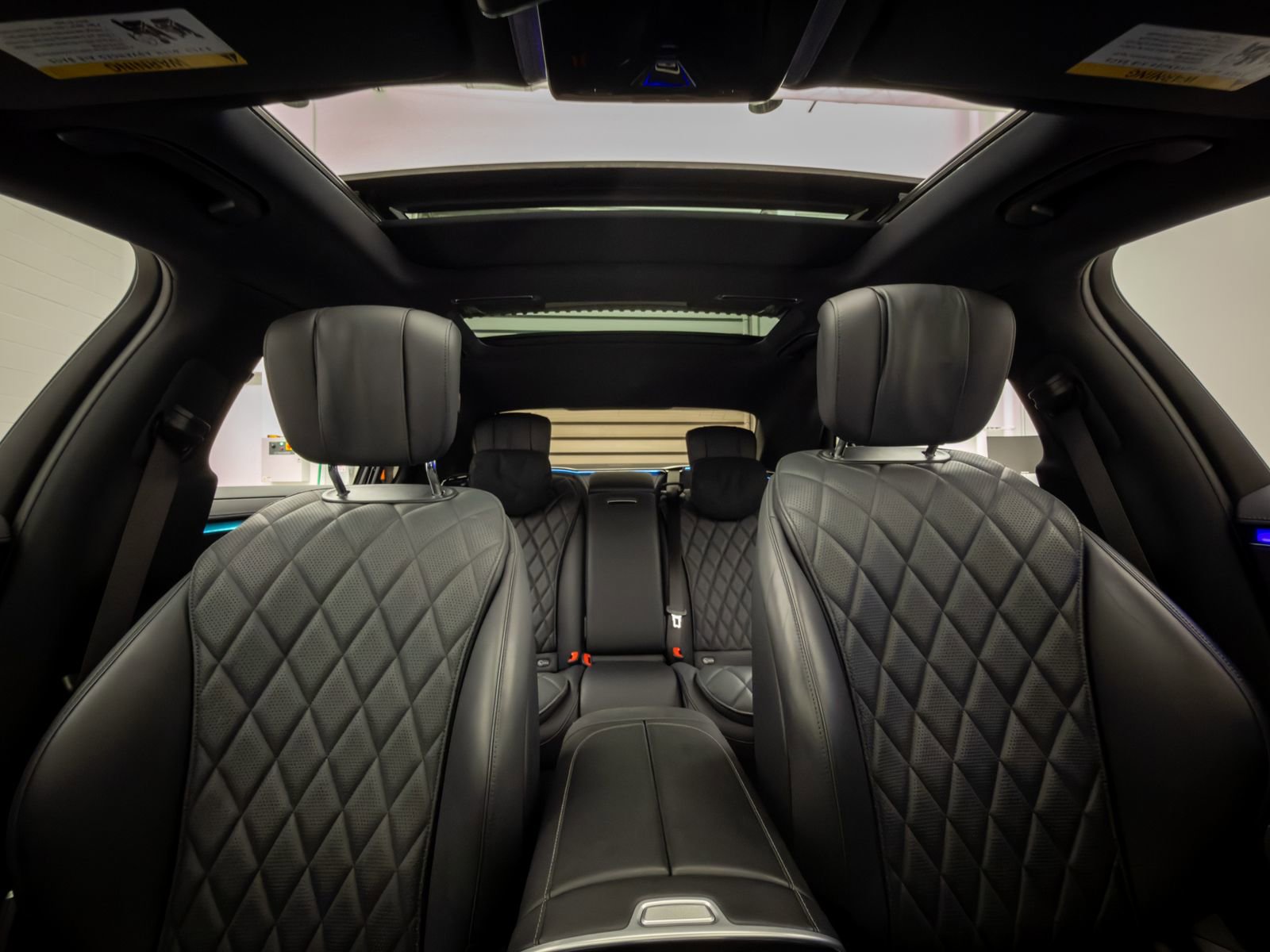 Used 2023 Mercedes-Benz S 500 4MATIC w/ AMG Line image 16