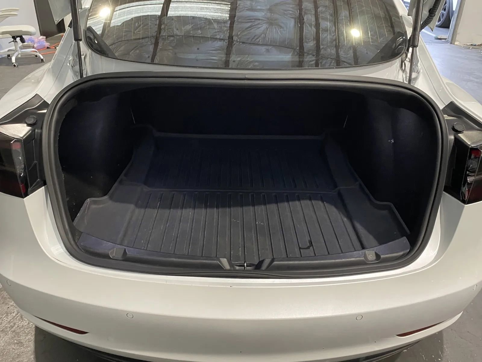 Used 2020 Tesla Model 3 Performance image 8