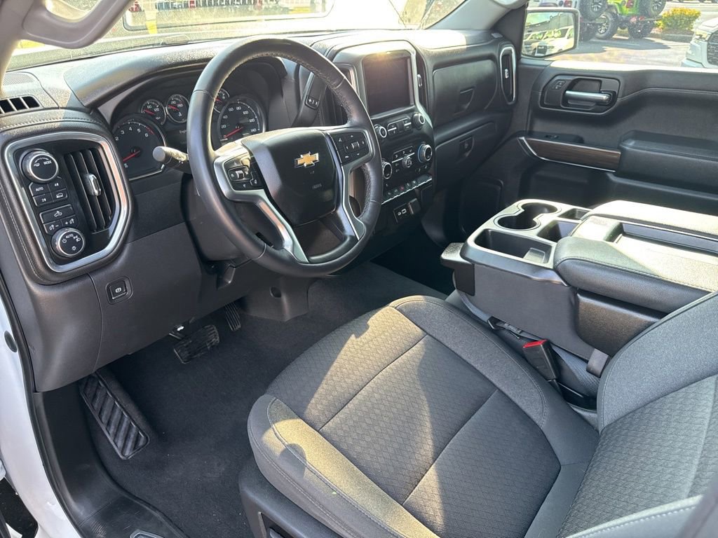Used 2022 Chevrolet Silverado 1500 LT image 33