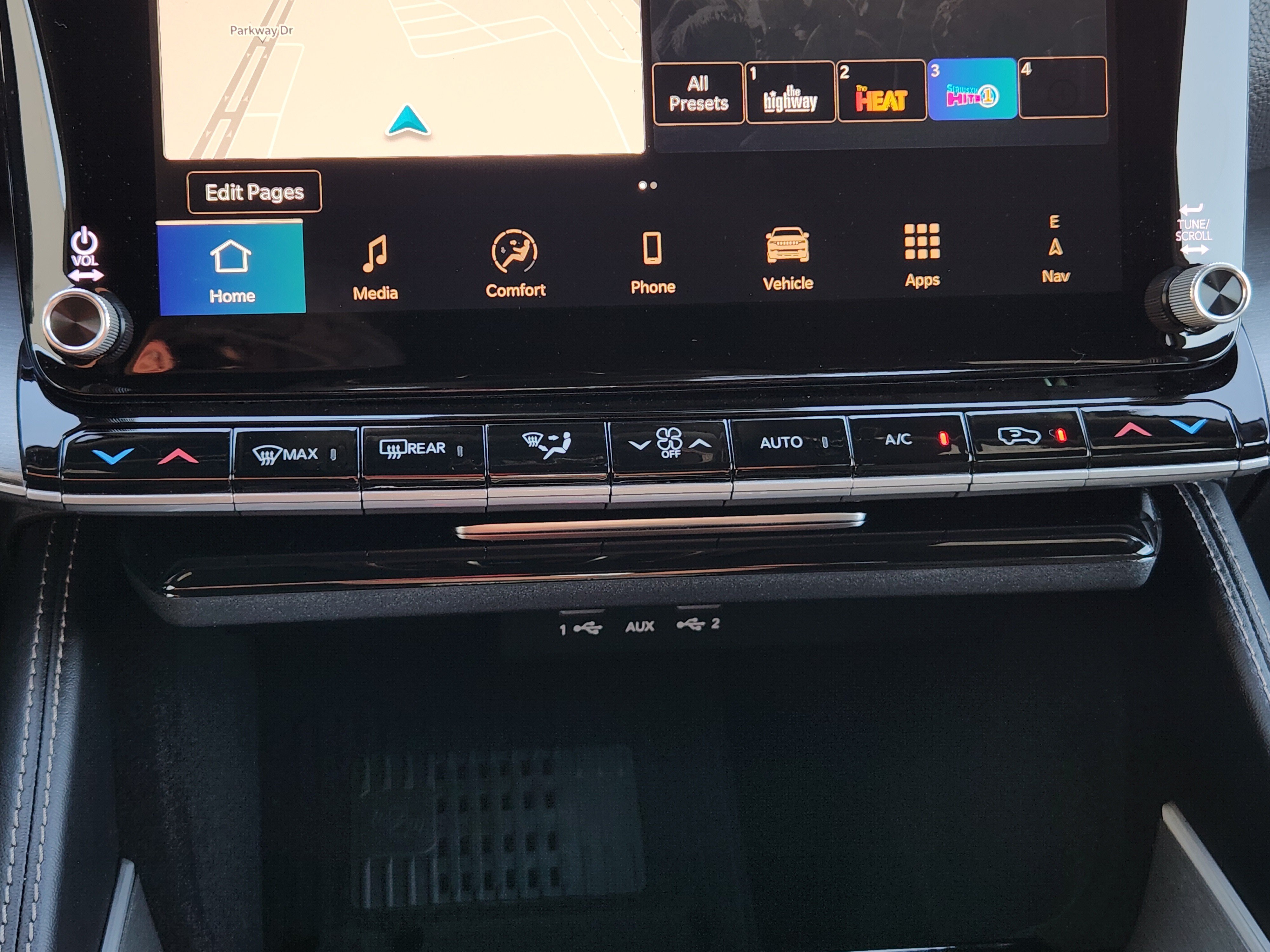 New 2026 Jeep Grand Wagoneer 4WD image 15