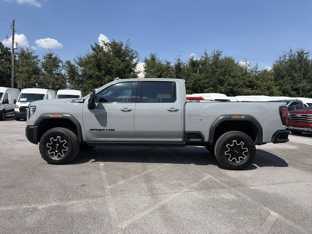 Used 2025 GMC Sierra 2500 AT4X AWD/4WD image 4