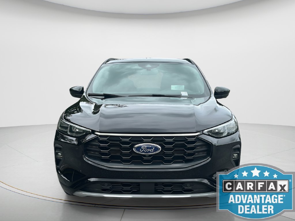 Used 2024 Ford Escape ST-Line Elite w/ Premium Technology Package AWD/4WD image 2