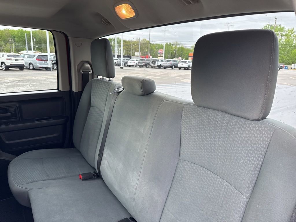 Used 2014 RAM 1500 Express RWD image 32