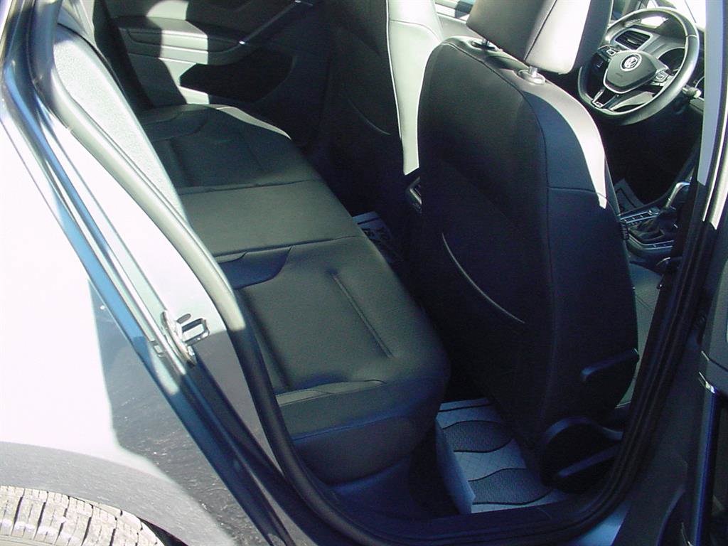 Used 2015 Volkswagen Golf SE image 44