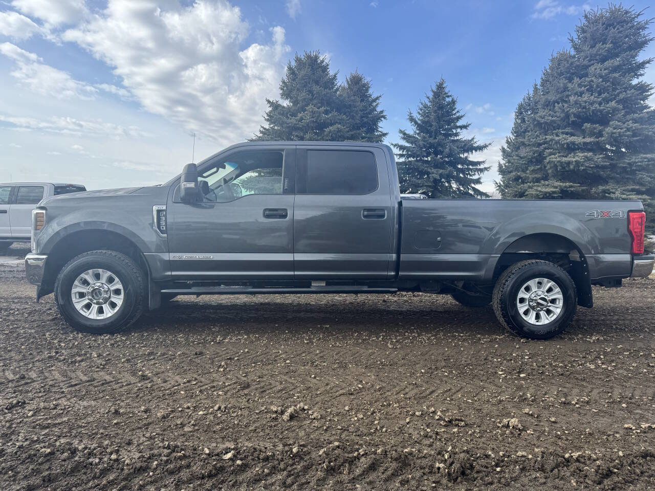 Used 2019 Ford F350 XLT w/ XLT Value Package image 5