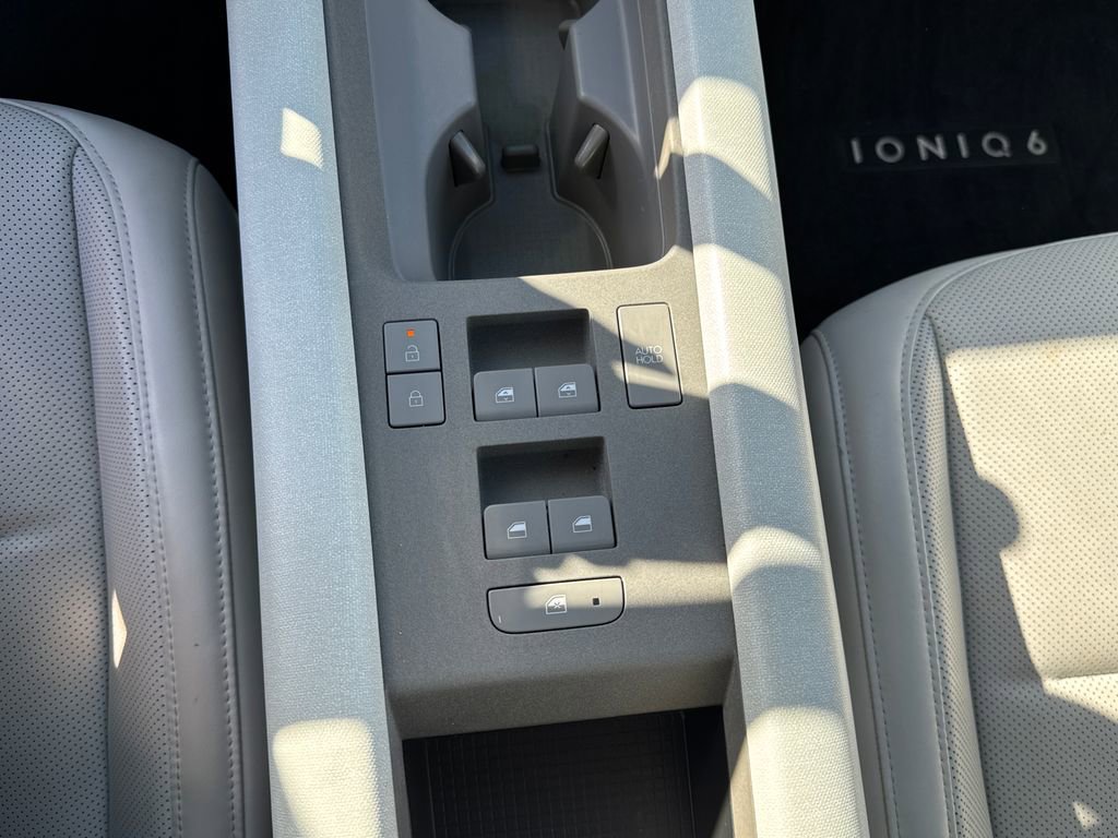 Used 2024 Hyundai Ioniq 6 SEL image 11