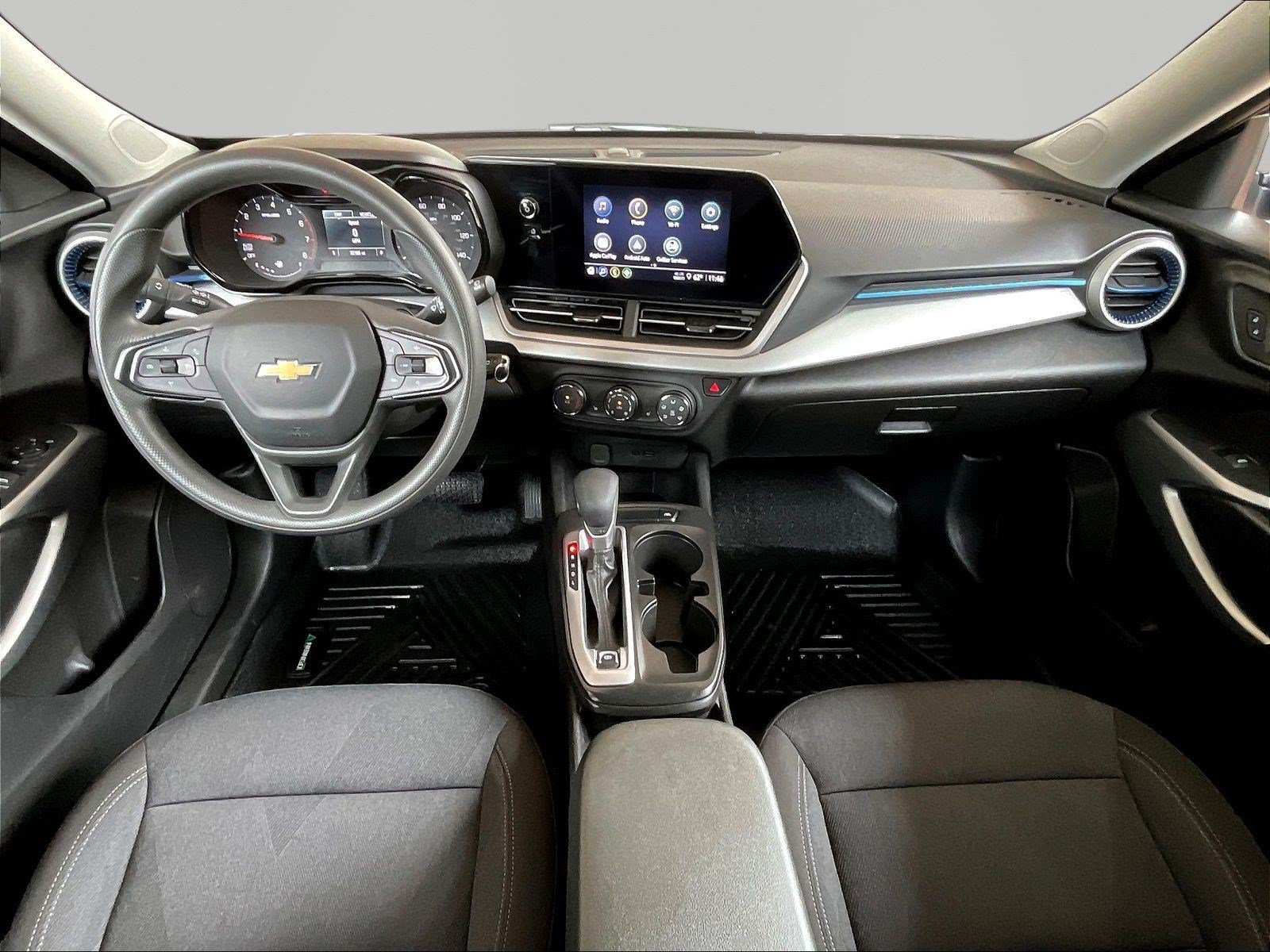 Used 2025 Chevrolet Trax LS w/ LS Convenience Package FWD image 7