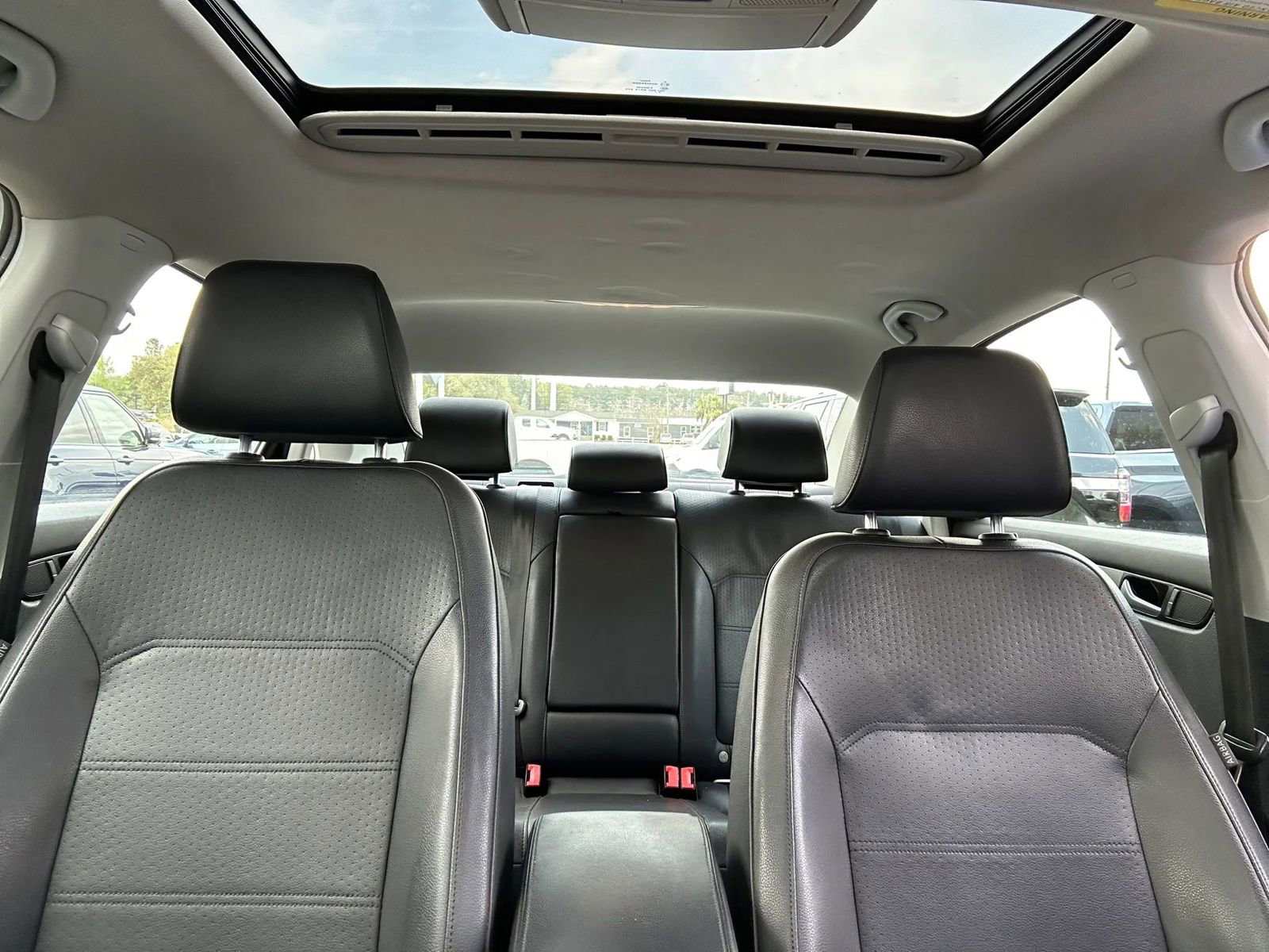 Used 2014 Volkswagen Passat 1.8T SE image 16