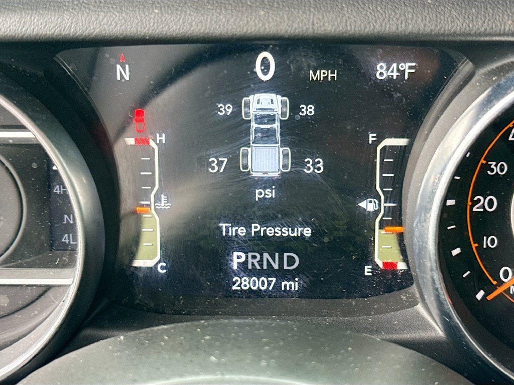 Certified 2021 Jeep Gladiator Overland AWD/4WD image 13