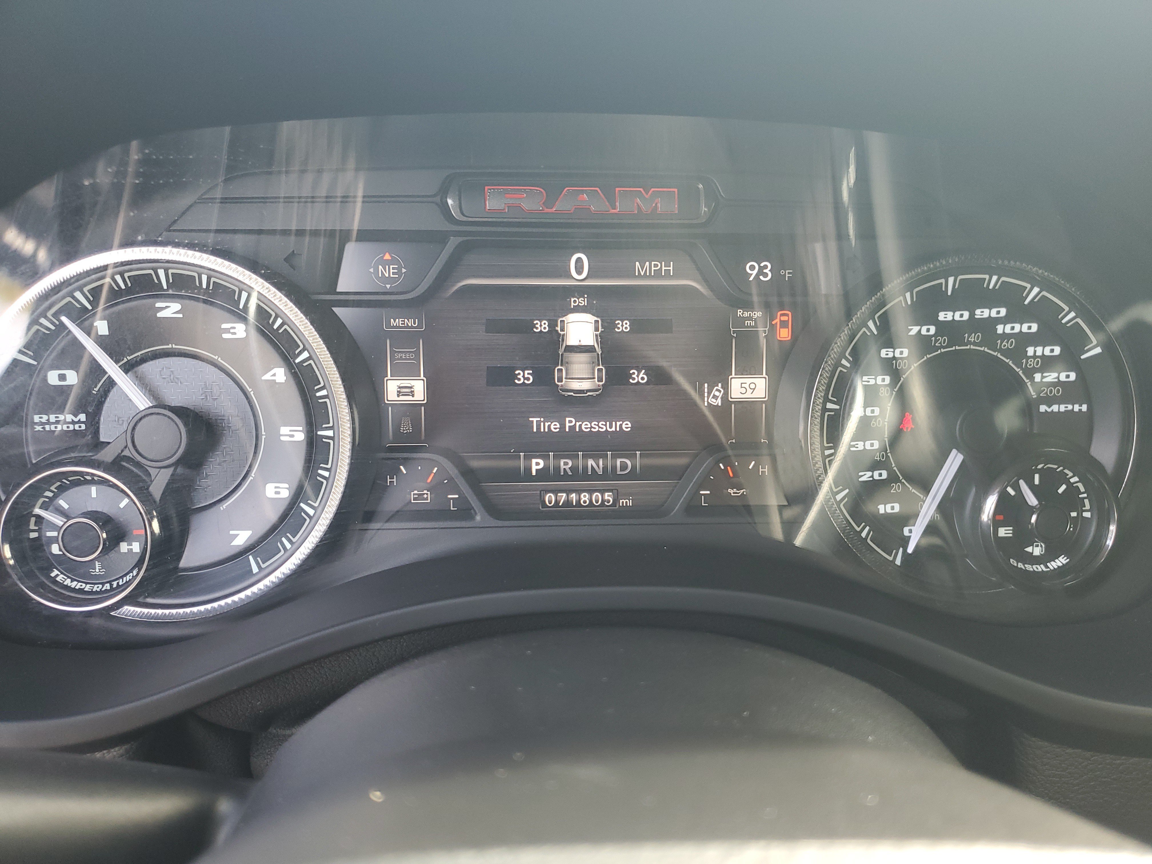 Used 2022 RAM 1500 Laramie AWD/4WD image 18
