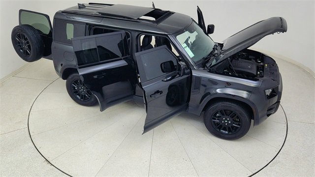 Used 2024 Land Rover Defender 110 S image 84