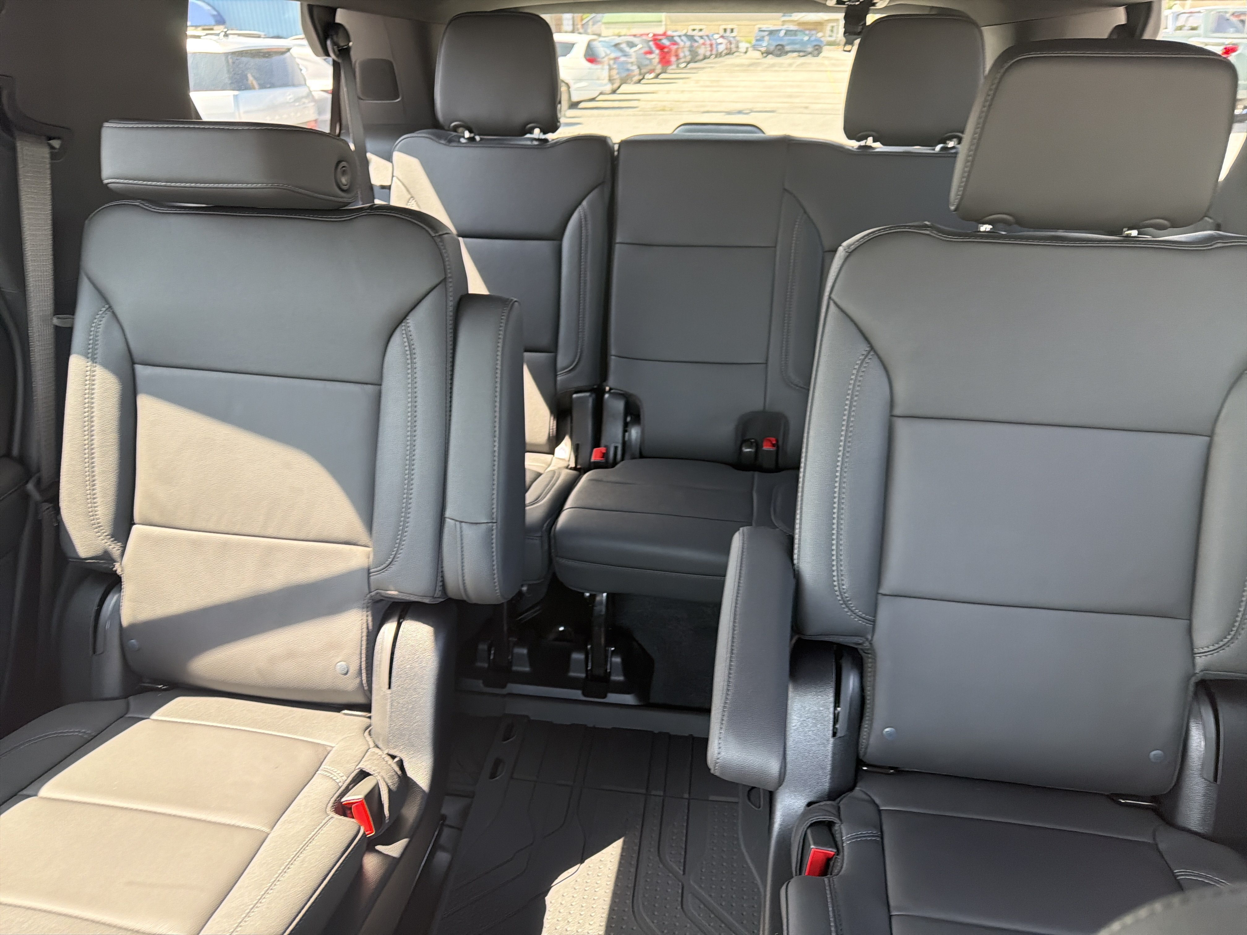 New 2026 Chevrolet Tahoe LT w/ Comfort Package AWD/4WD image 25