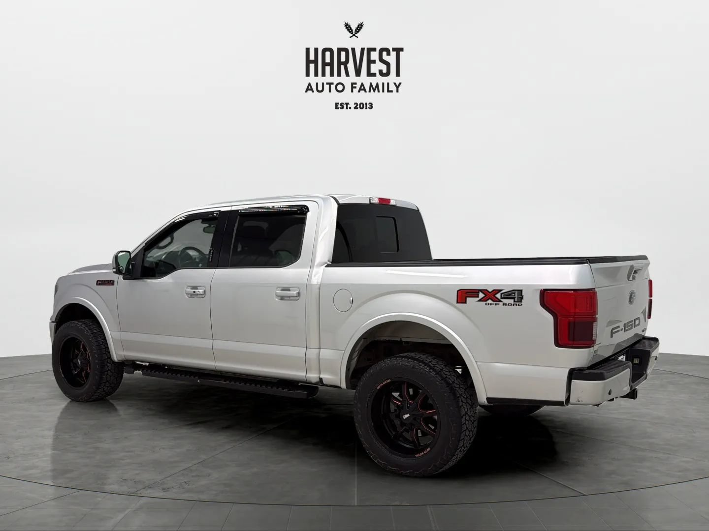 Used 2018 Ford F150 Lariat w/ Equipment Group 502A Luxury AWD/4WD image 3