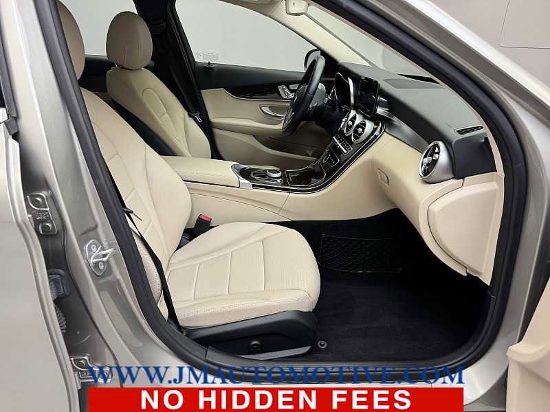 Used 2019 Mercedes-Benz C 300 4MATIC Sedan image 20