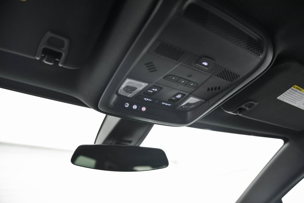 Used 2021 Cadillac XT5 Premium Luxury image 14