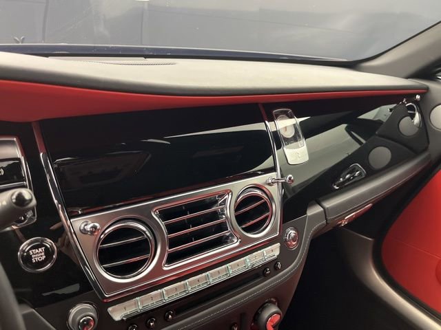 Used 2018 Rolls-Royce Wraith image 13