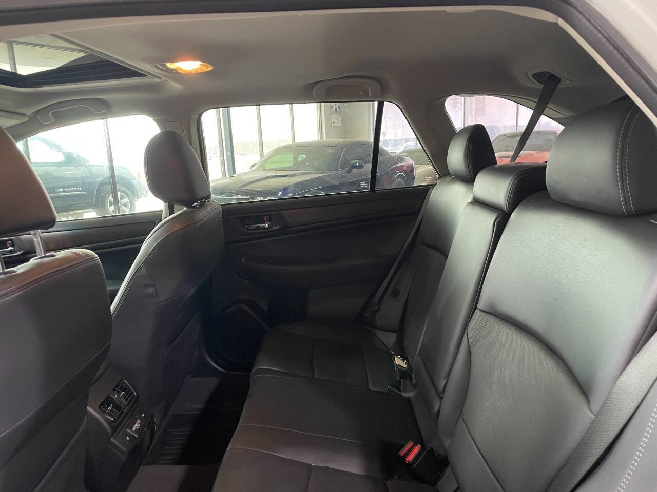 Used 2018 Subaru Outback 3.6R Limited image 20