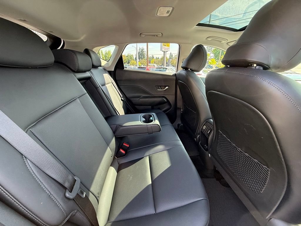 Certified 2025 Hyundai Kona Limited FWD image 16