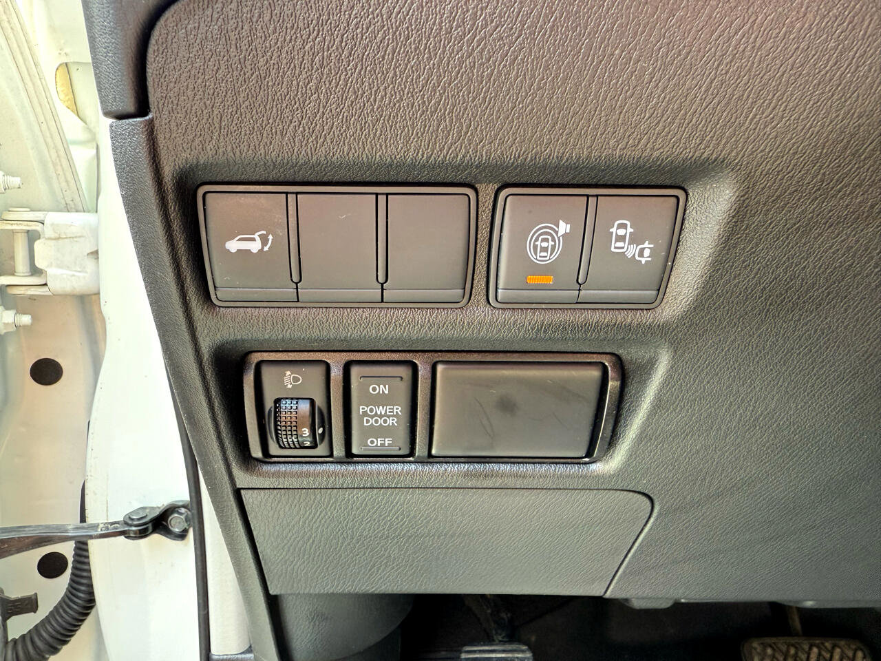 Used 2017 Nissan Armada Platinum w/ Captain Seat Package image 20