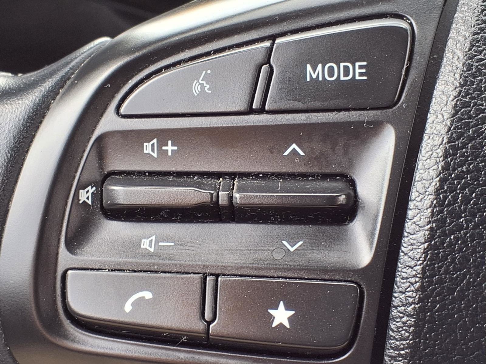 Used 2023 Hyundai Venue SEL w/ Cargo Package image 23