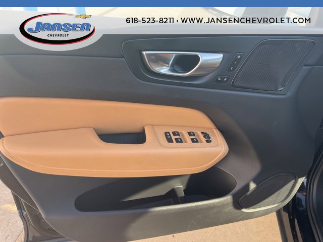 Used 2021 Volvo XC60 T5 Inscription w/ Advanced Package image 14