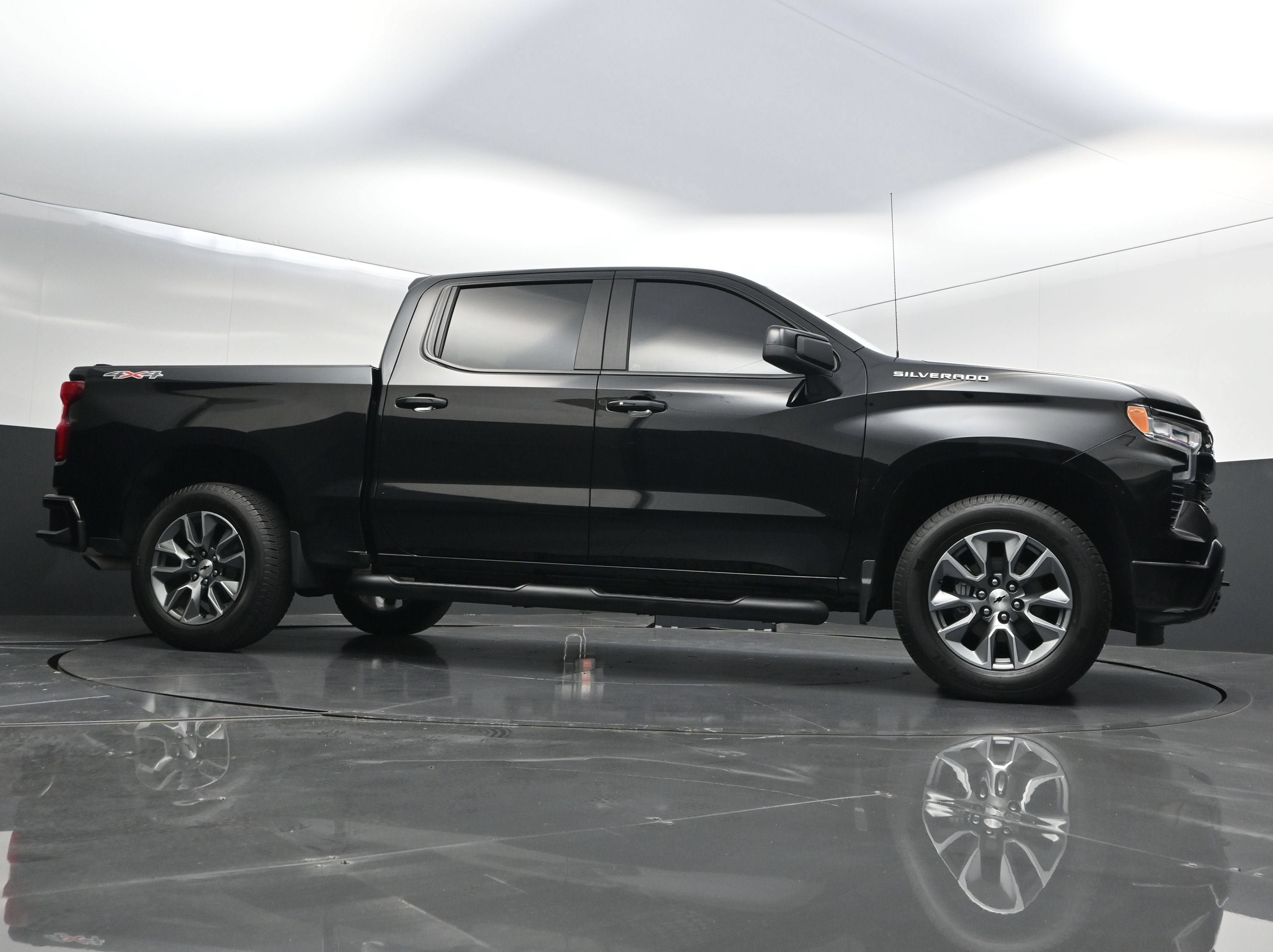 Certified 2025 Chevrolet Silverado 1500 RST w/ LPO, Liner Protection Package AWD/4WD image 45