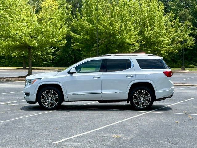 Used 2018 GMC Acadia Denali w/ Technology Package FWD image 3