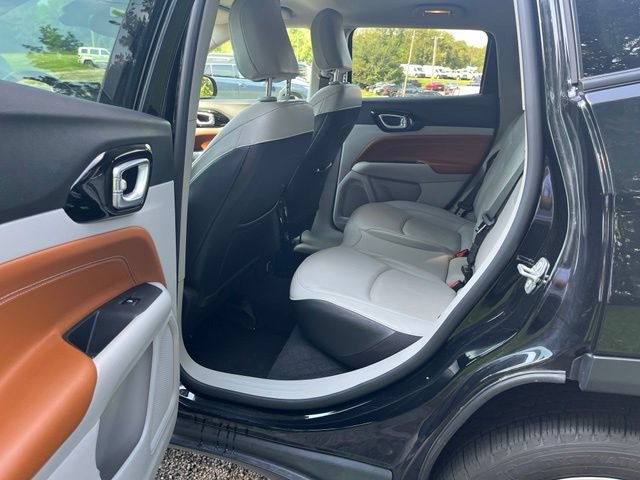 Used 2022 Jeep Compass Limited AWD/4WD image 11