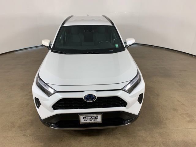 Used 2024 Toyota RAV4 SE AWD/4WD image 4