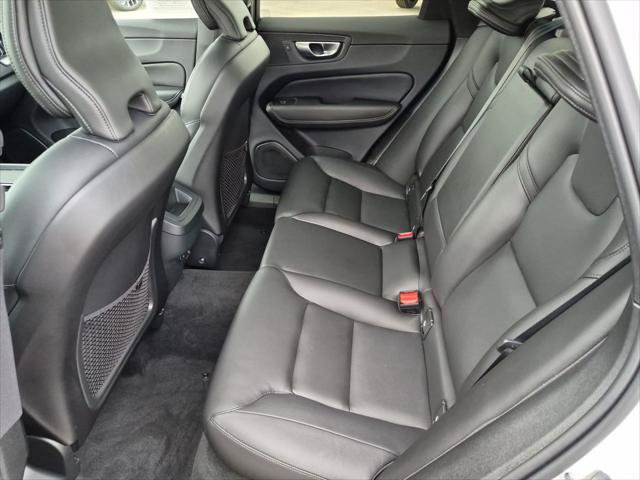 Certified 2024 Volvo XC60 B5 Core w/ Protection Package Premier AWD/4WD image 24