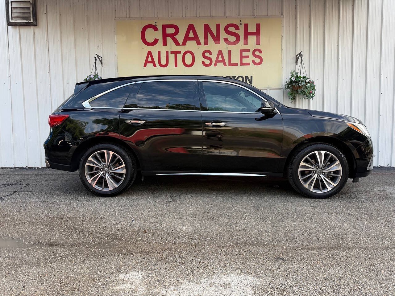 Used 2017 Acura MDX w/ Technology Package FWD image 2