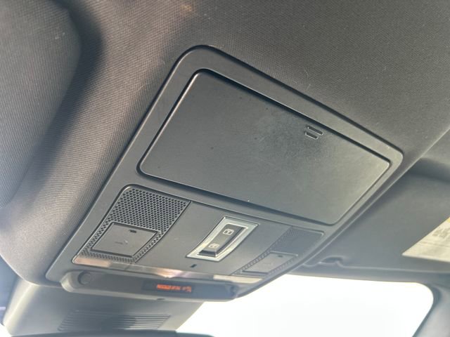 Used 2019 Land Rover Range Rover Evoque HSE Dynamic image 26