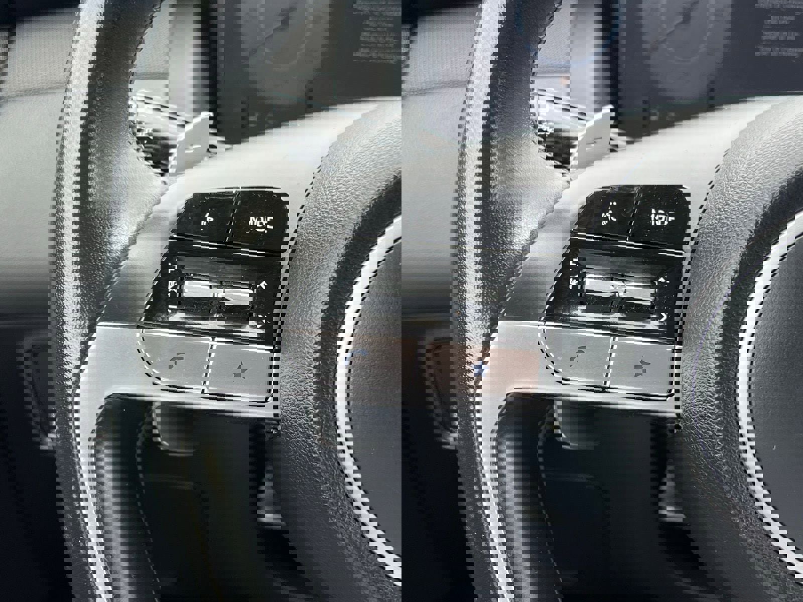 Used 2023 Hyundai Tucson Limited image 30