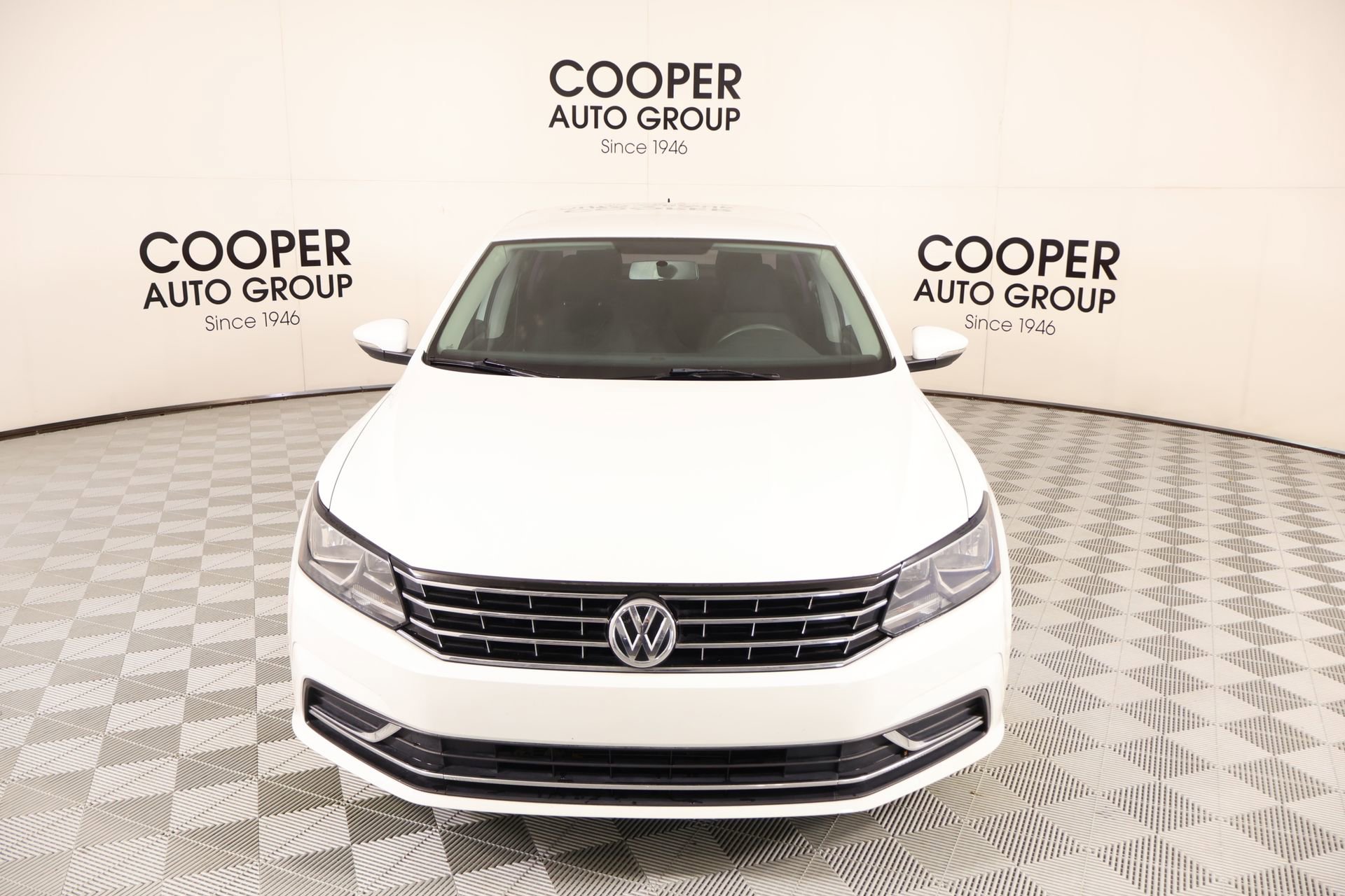Used 2016 Volkswagen Passat 1.8T S FWD image 8