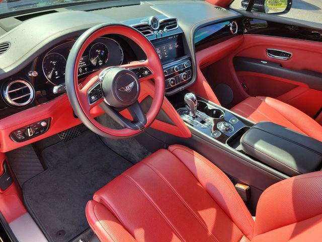 Used 2022 Bentley Bentayga image 23