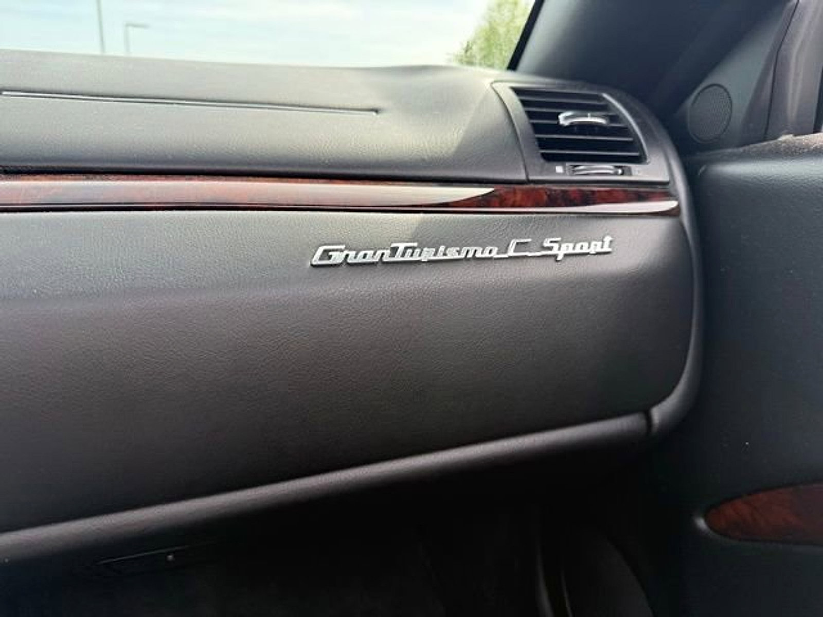 Used 2012 Maserati GranTurismo Sport image 18