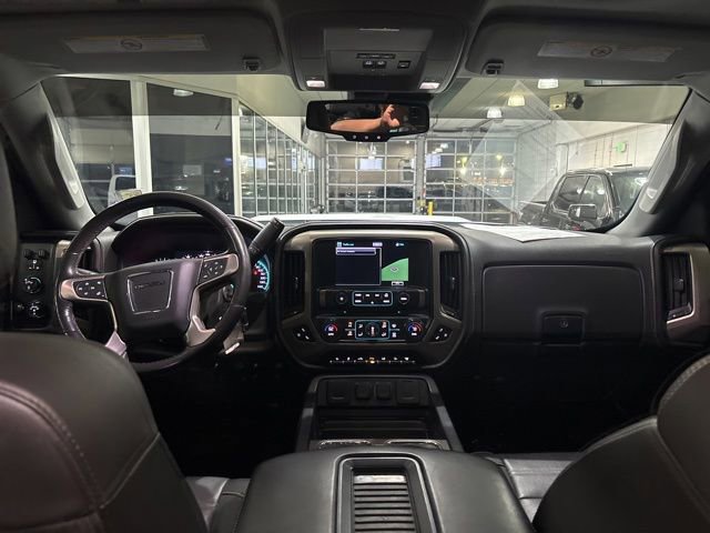 Used 2018 GMC Sierra 2500 Denali w/ Duramax Plus Package AWD/4WD image 31
