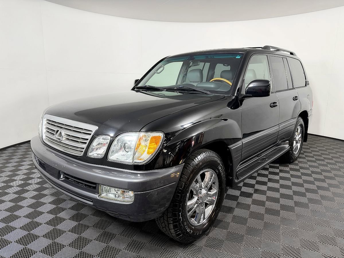 Used 2004 Lexus LX 470 4WD image 2
