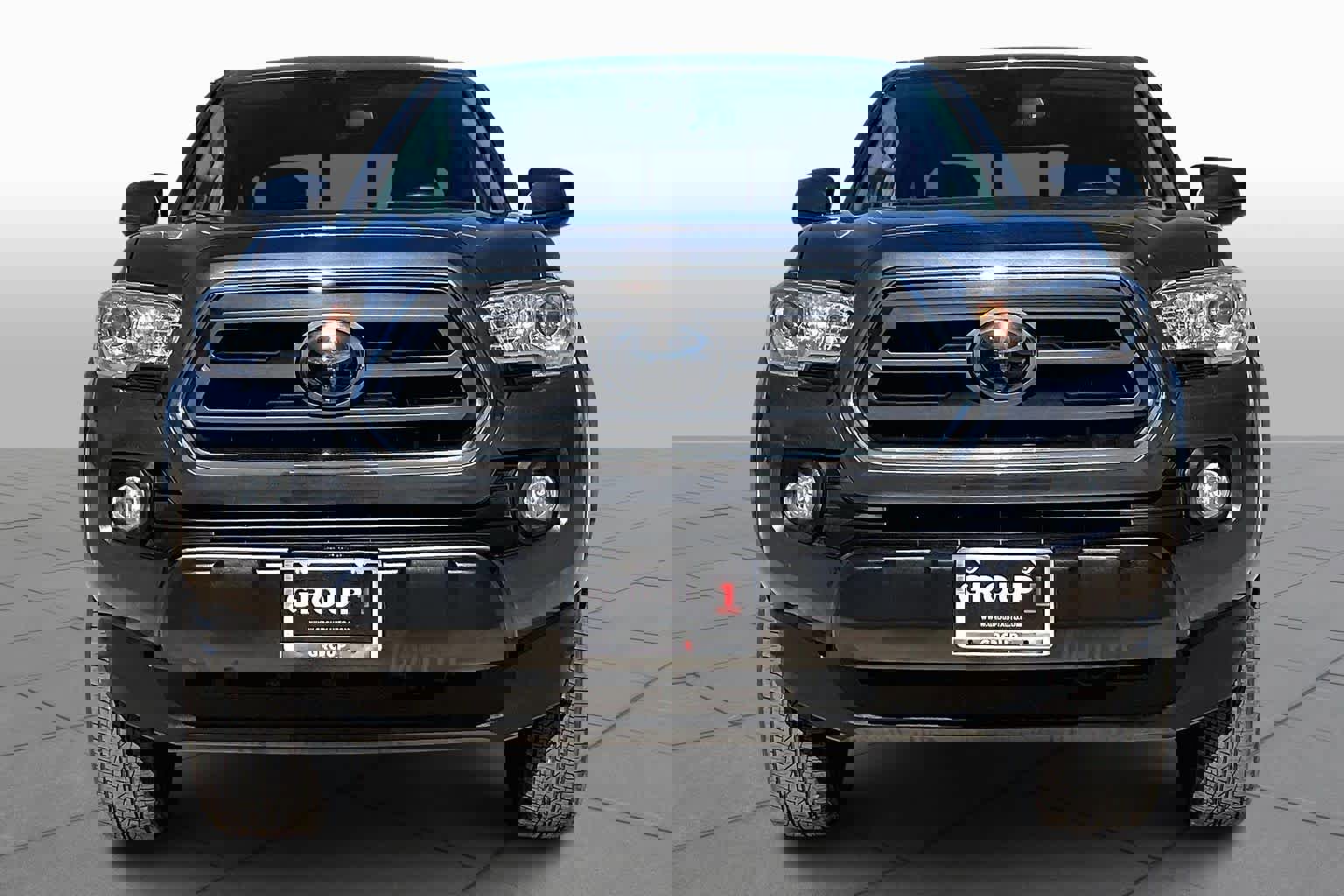 Used 2021 Toyota Tacoma SR5 image 3